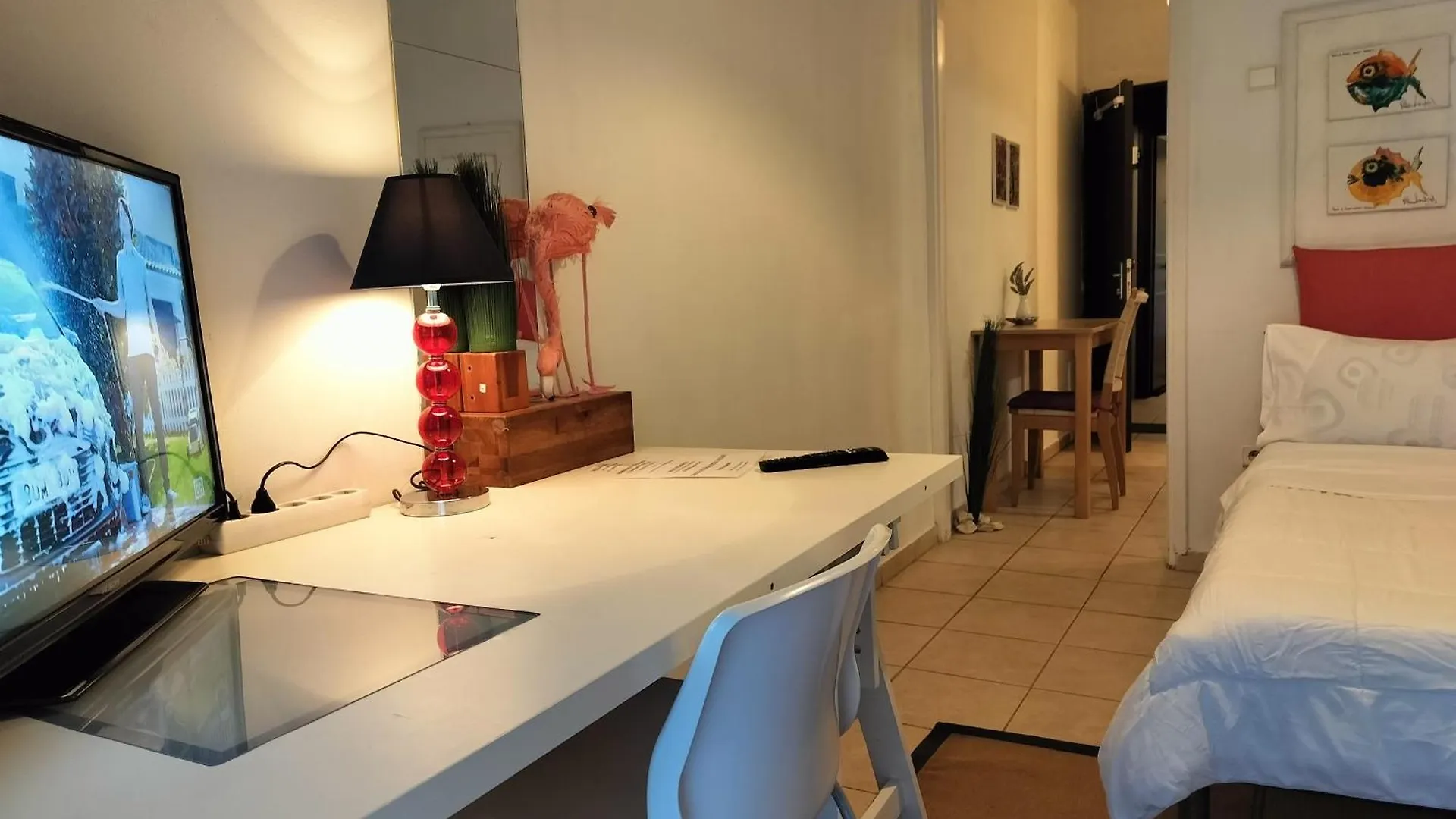 Diva - Free Parking - Explore Center By Foot - Close To Helexpo, University & Hospital Tessalónica